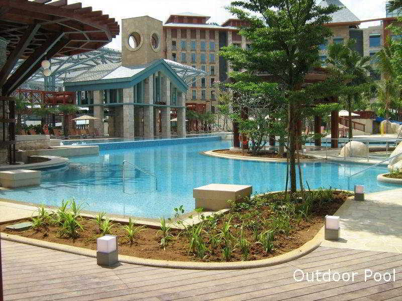 Resorts World Sentosa - Hotel Singapura Exterior foto Outdoor Pool