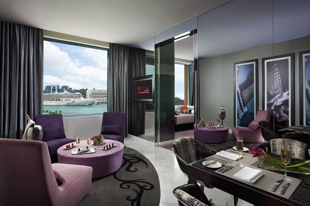 Resorts World Sentosa - Hotel Singapura Exterior foto A suite at the W Hotel, Hong Kong